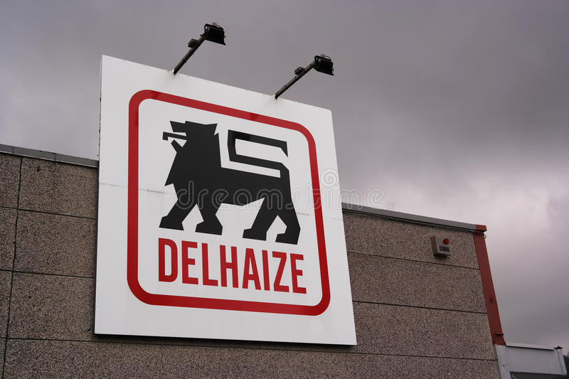 Dos cadenas de supermercados belgas suspenden las compras a El Pozo